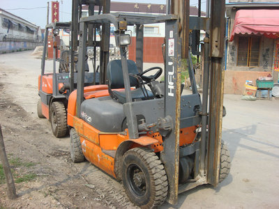 二手杭州叉車(chē)選購(gòu)指南 從30到40型號(hào)詳解及樣本參考